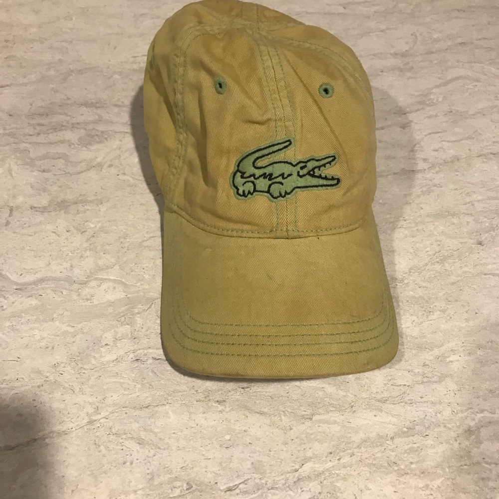 Lacoste hat